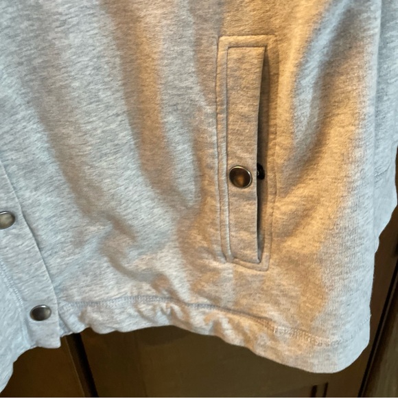 L.L. Bean Women's Gray Sweatshirt Drawstring Cinch Waist Hooded L PET 296938 - Picture 3 of 8